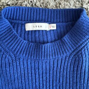 LUSH royal blue open back cropped chunky crochet sweater with tie size L